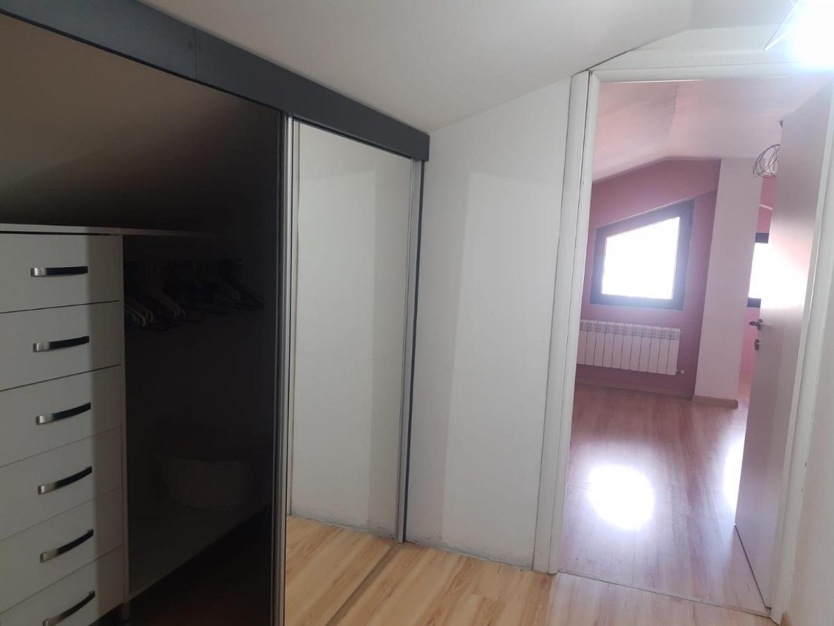 Apartament 3 Camere Рымнику-Вылча Экстерьер фото